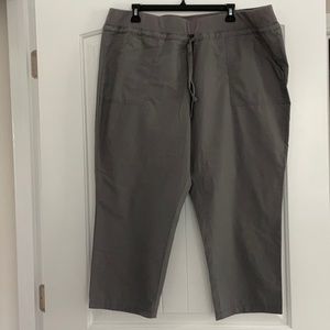 New York & Co women’s Capri pants